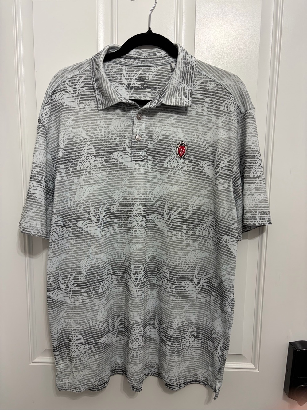 Tommy Bahama Men's XL Wisconsin Badgers IslandZone Performance Polo Shirt - Gray